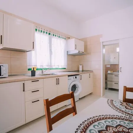 Acogedor Apartamento Con Terraza *