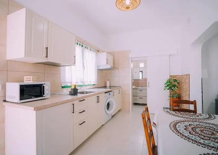 Acogedor Apartamento Con Terraza * Teseguite