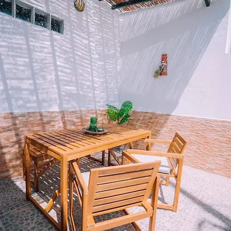 Acogedor Apartamento Con Terraza *